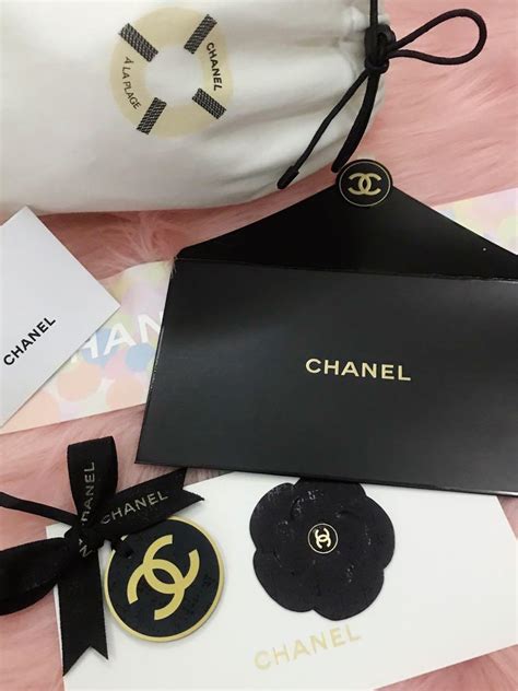 chanel feestpakket|chanel gift card customer service.